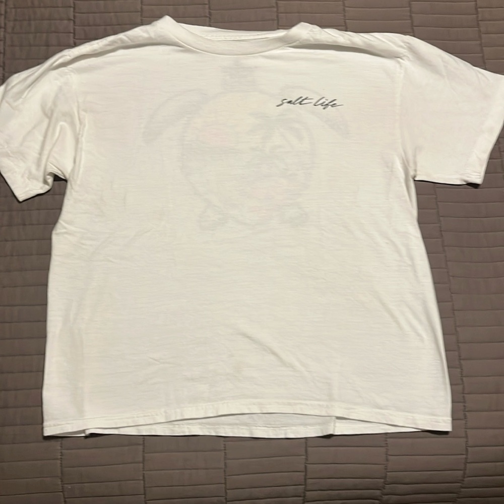 White salt life tee with turtle